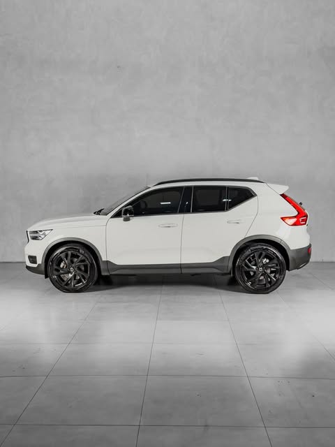 VOLVO XC40 T4 - Imagem 7