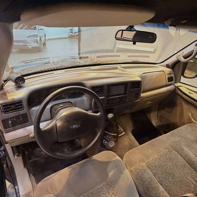 FORD F-250 XL-L - Imagem 10