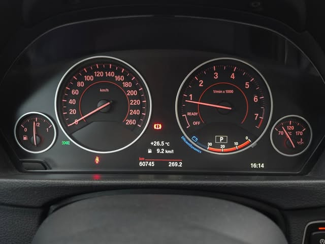 BMW 320I SPORT GP - Imagem 10