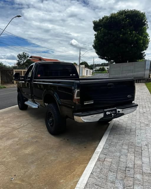 FORD F250 XLT - Imagem 5
