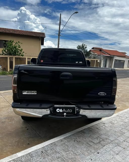 FORD F250 XLT - Imagem 6