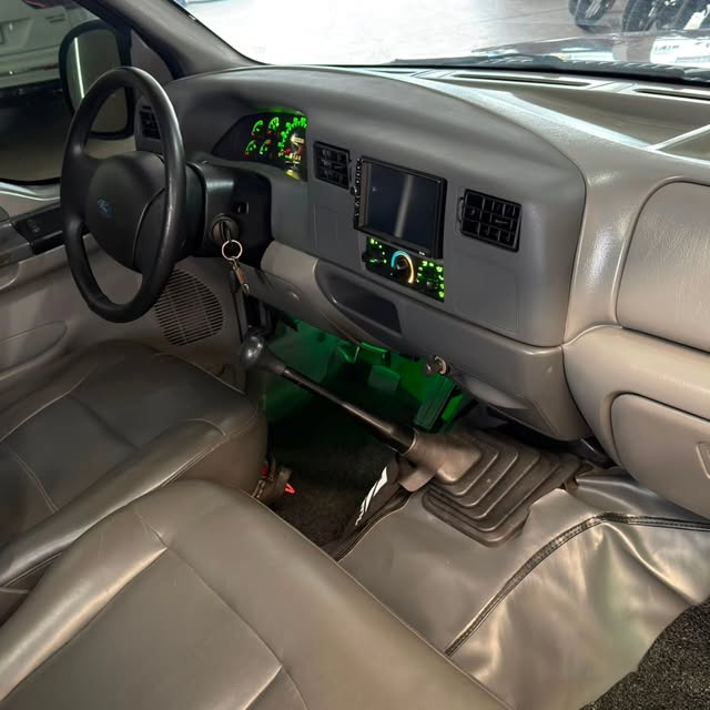 FORD F250 XLT TURBO DIESEL - Imagem 8