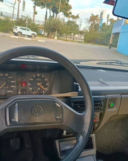 VOLKSWAGEN VOYAGE GL - Imagem 9