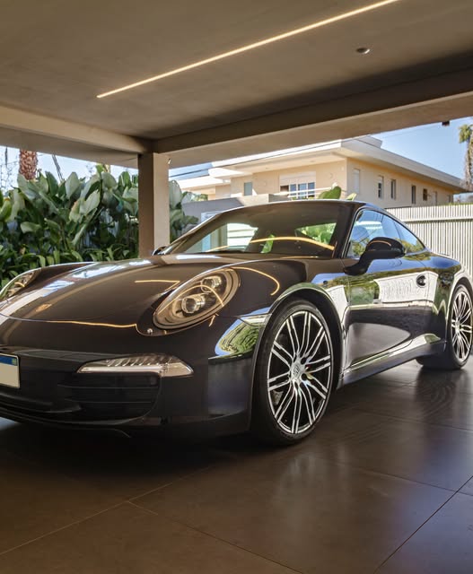 PORSCHE 911 CARRERA BLACK EDITION - Imagem 19