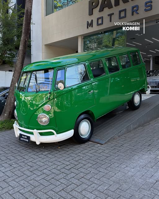 VOLKSWAGEN KOMBI - Imagem 1