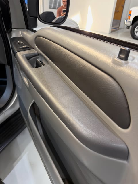 FORD F-250 XLT-L - Imagem 12