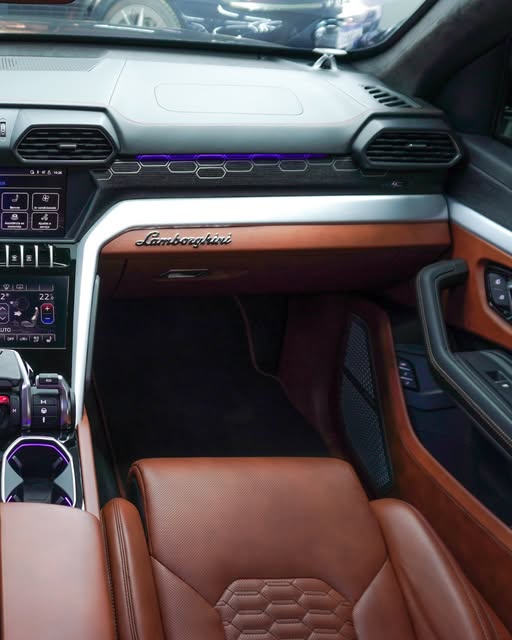 LAMBORGHINI URUS - Imagem 5