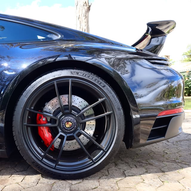 PORSCHE 911 CARRERA GTS - Imagem 2