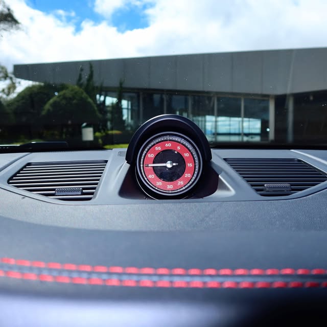PORSCHE 911 CARRERA GTS - Imagem 3