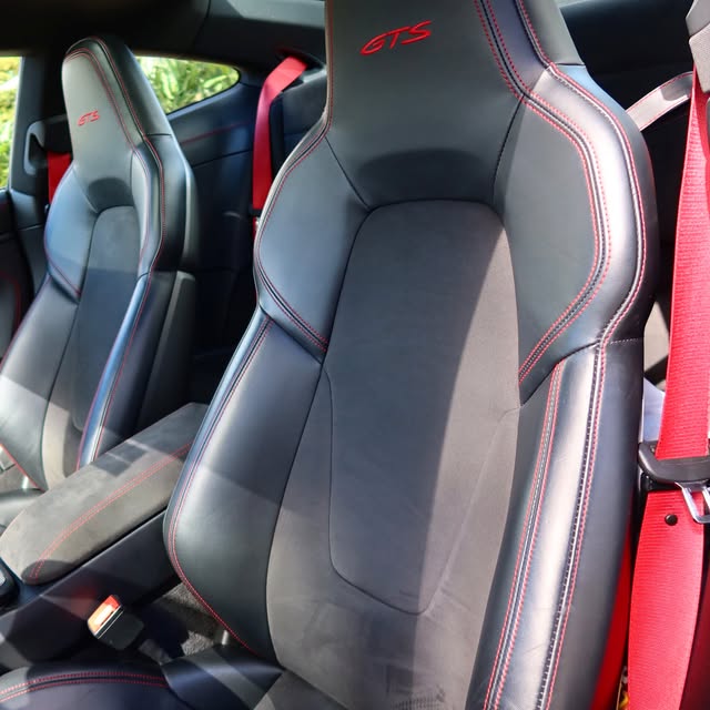 PORSCHE 911 CARRERA GTS - Imagem 7