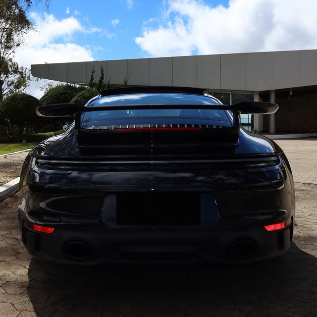 PORSCHE 911 CARRERA GTS - Imagem 10