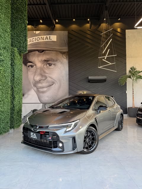 TOYOTA COROLLA GR-FOUR MANUAL - Imagem 1