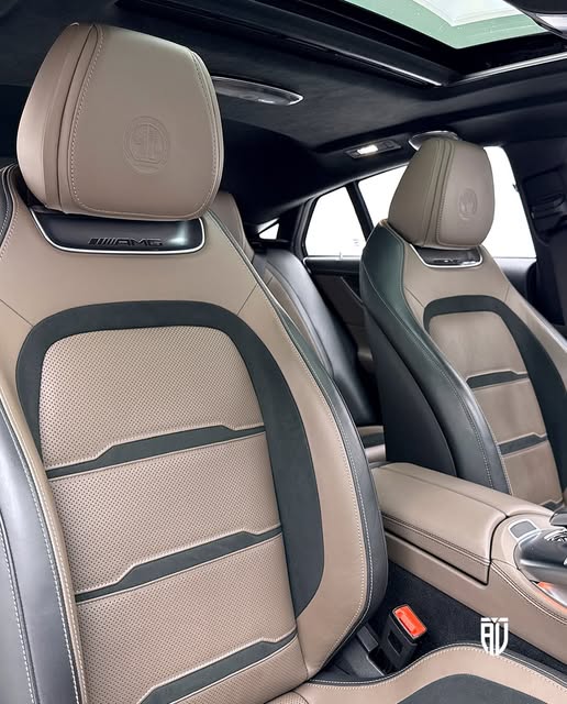 MERCEDES-BENZ AMG GT 63 S - Imagem 13