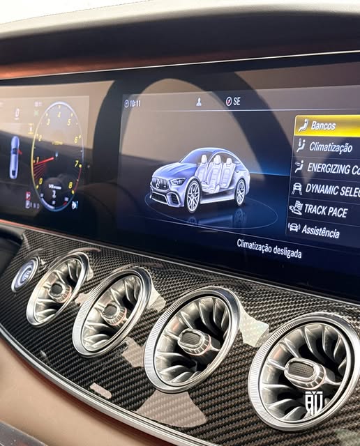 MERCEDES-BENZ AMG GT 63 S - Imagem 9