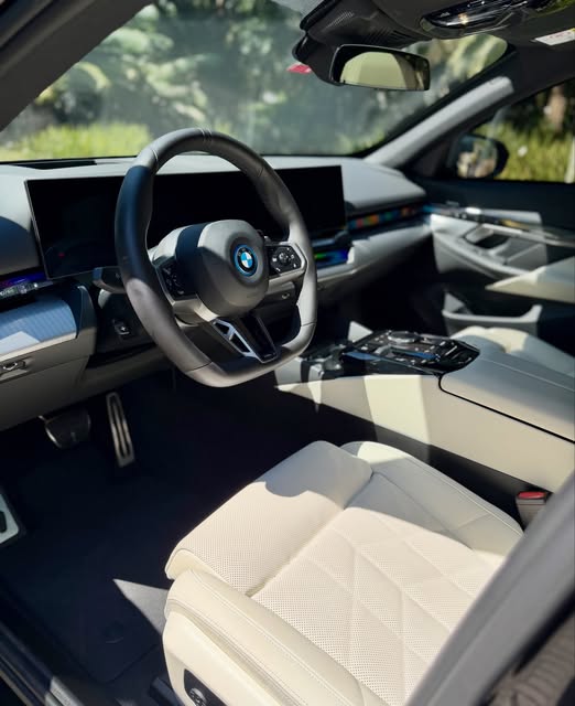 BMW 530E MSPORT - Imagem 3