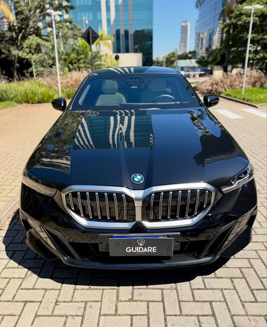 BMW 530E MSPORT - Imagem 4