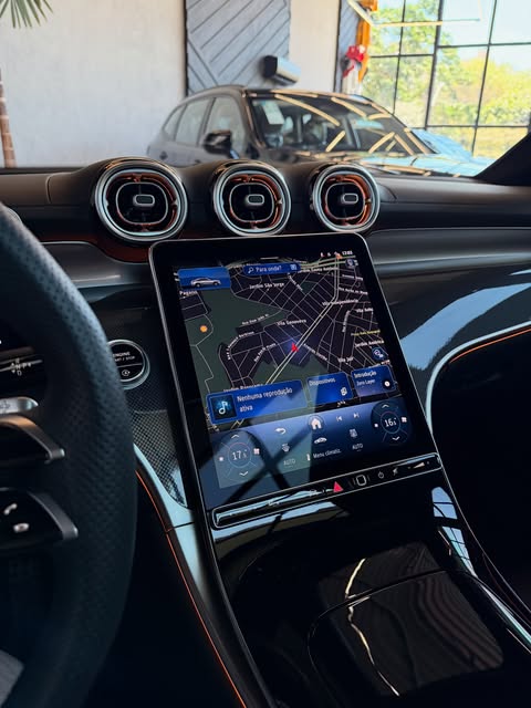 MERCEDES-BENZ GLC 300 2.0 MHEV AMG LINE COUPÉ - Imagem 6