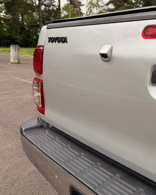 TOYOTA HILUX SRV - Imagem 7
