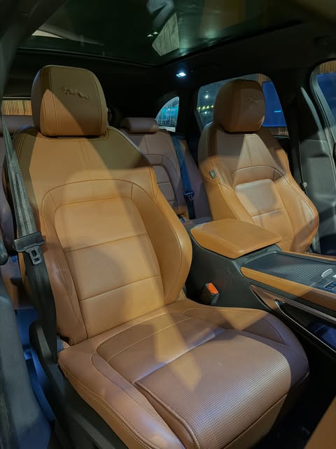 JAGUAR F-PACE SE P400E R-DYNAMIC - Imagem 13