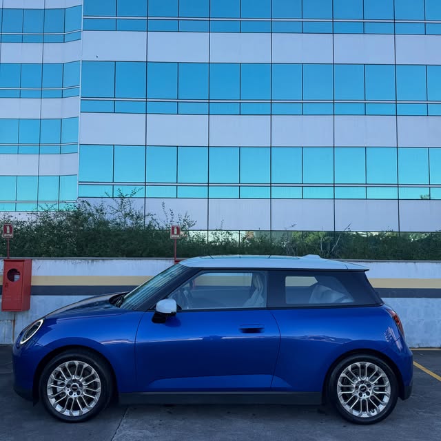 MINI COOPER SE - Imagem 5