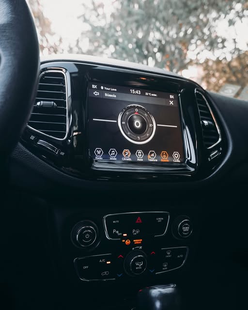 JEEP COMPASS LIMITED - Imagem 5