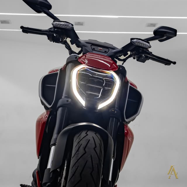 DUCATI DIAVEL V4 GRAN TURISMO - Imagem 7