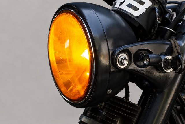 TRIUMPH BONNEVILLE EFI 865CC - Imagem 5
