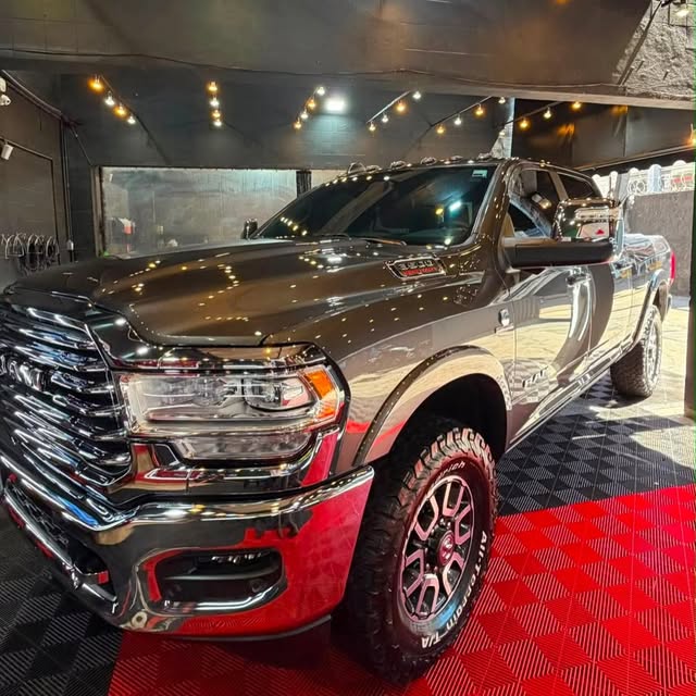 RAM 3500 LONGHORN - Imagem 1
