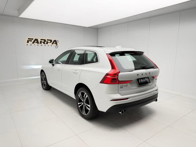 VOLVO XC60 T-5 MOMENTUM - Imagem 4