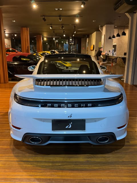PORSCHE 911 CARRERA 992.2 - Imagem 5