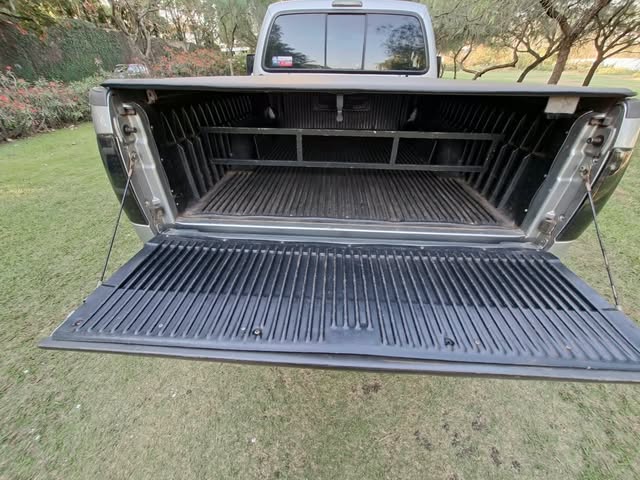 FORD F-250 XLT-L - Imagem 14
