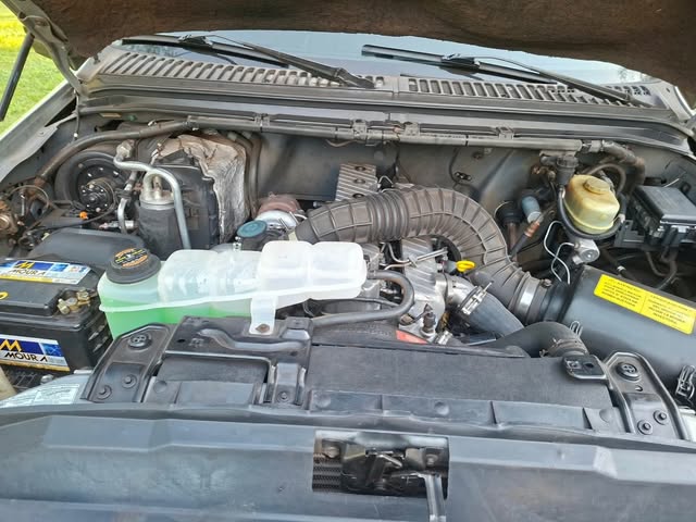 FORD F-250 XLT-L - Imagem 17