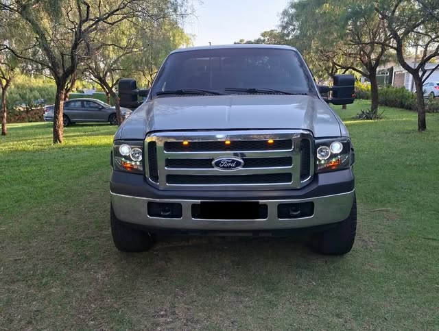 FORD F-250 XLT-L - Imagem 3