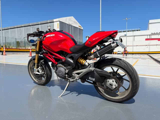DUCATI MONSTER 1100 S - Imagem 4