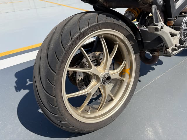 DUCATI MONSTER 1100 S - Imagem 9