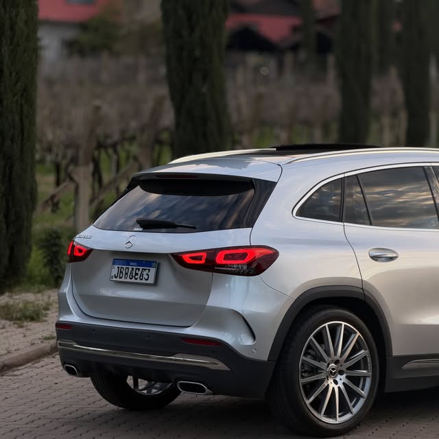 MERCEDES-BENZ GLA 200 AMG LINE - Imagem 14