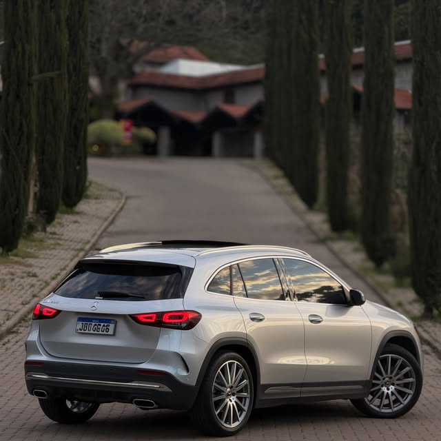 MERCEDES-BENZ GLA 200 AMG LINE - Imagem 15