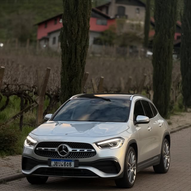 MERCEDES-BENZ GLA 200 AMG LINE - Imagem 17