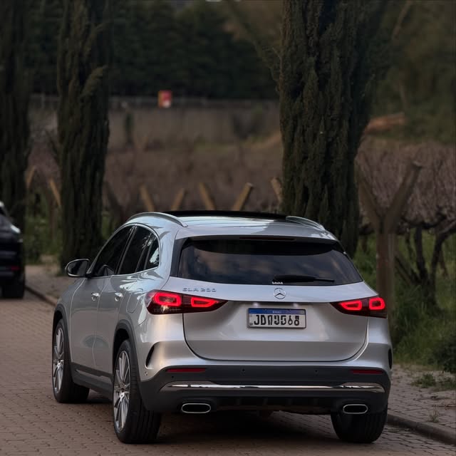 MERCEDES-BENZ GLA 200 AMG LINE - Imagem 18