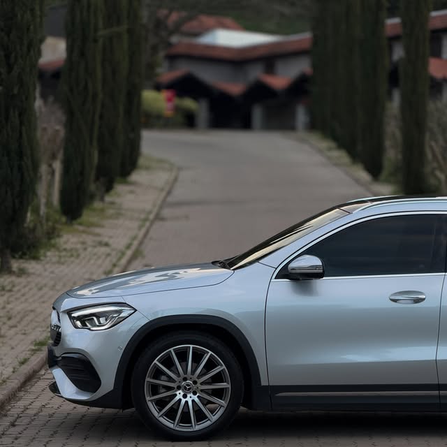 MERCEDES-BENZ GLA 200 AMG LINE - Imagem 4