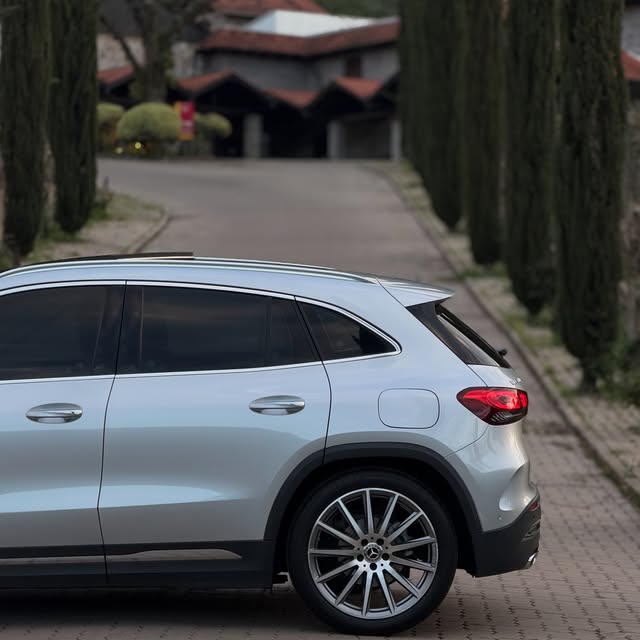 MERCEDES-BENZ GLA 200 AMG LINE - Imagem 5