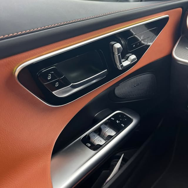 MERCEDES-BENZ C 200 AMG LINE - Imagem 10