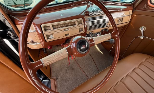 FORD COUPE DE LUXE - Imagem 11