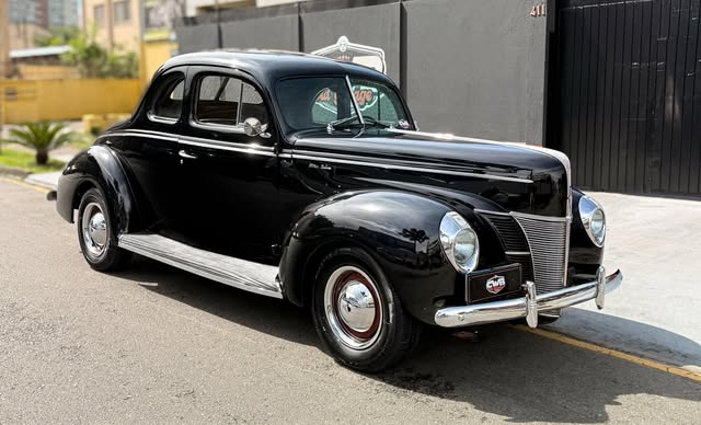 FORD COUPE DE LUXE - Imagem 4