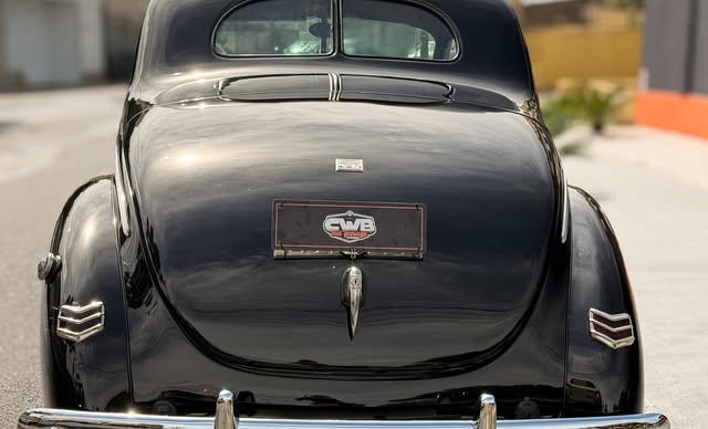 FORD COUPE DE LUXE - Imagem 6