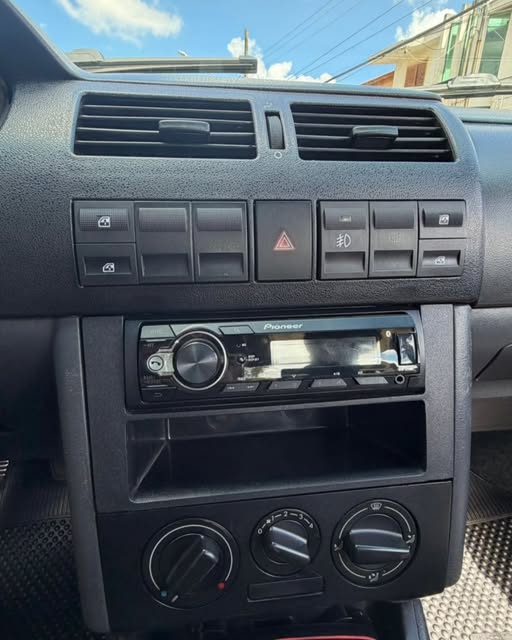 VOLKSWAGEN GOL STAR 1.8 TURBO - Imagem 3