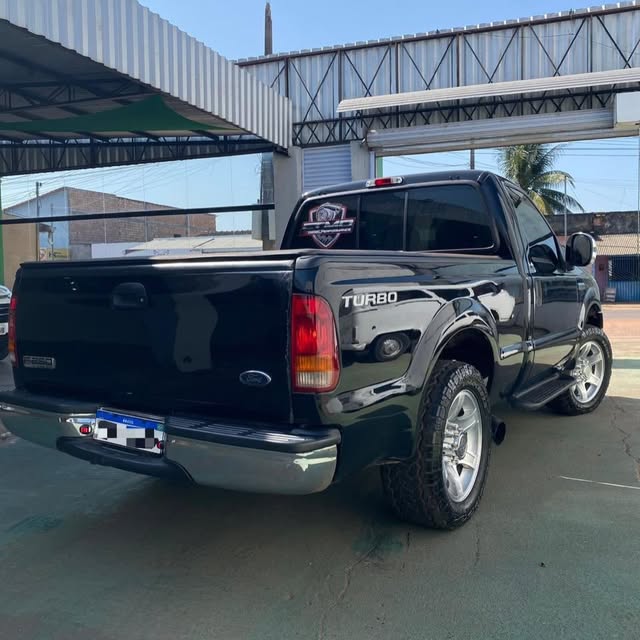 FORD F-250 XLT-L - Imagem 2