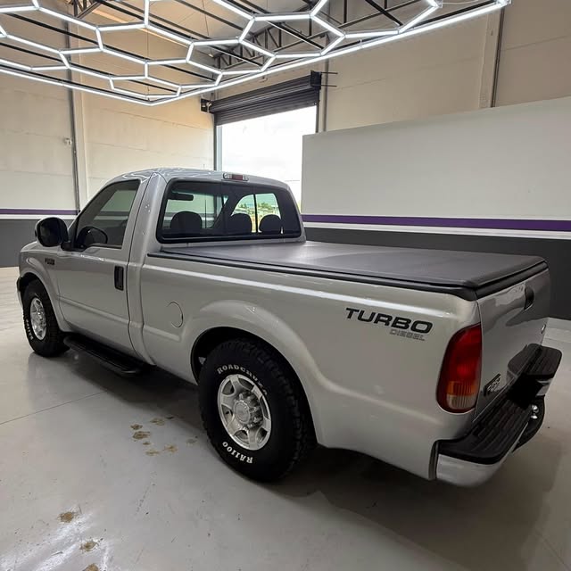 FORD F-250 XLT-L - Imagem 10