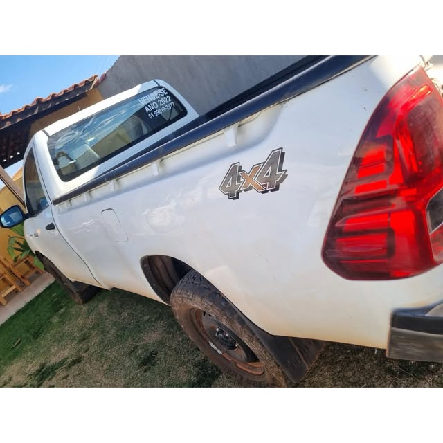 TOYOTA HILUX - Imagem 7