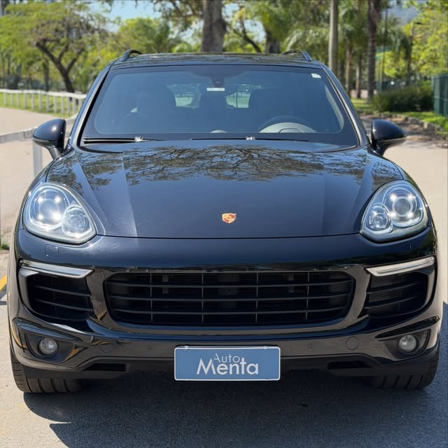PORSCHE CAYENNE S E-HYBRID - Imagem 2